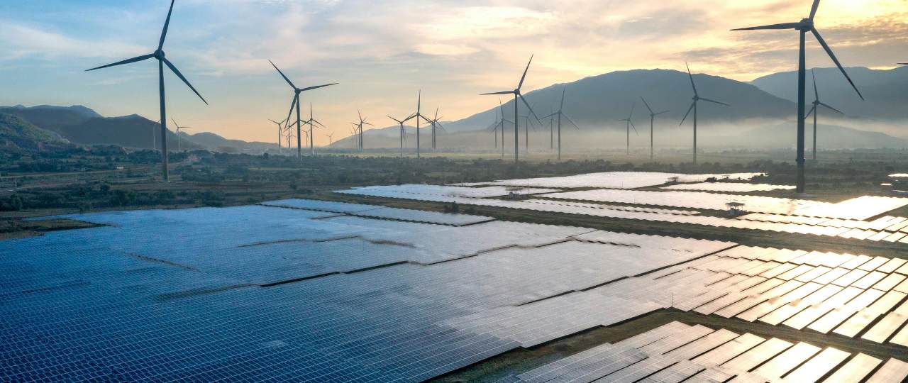 eNERGÍA SOLAR Y EÓLICA